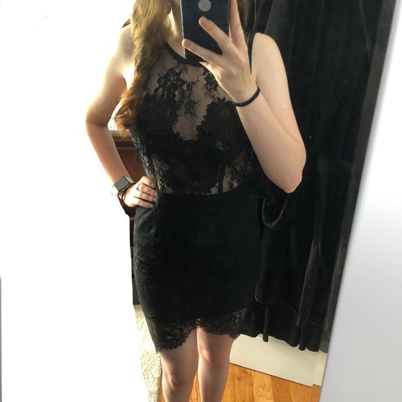 Black Lace Sleeveless Dress - Picture 2 of 4